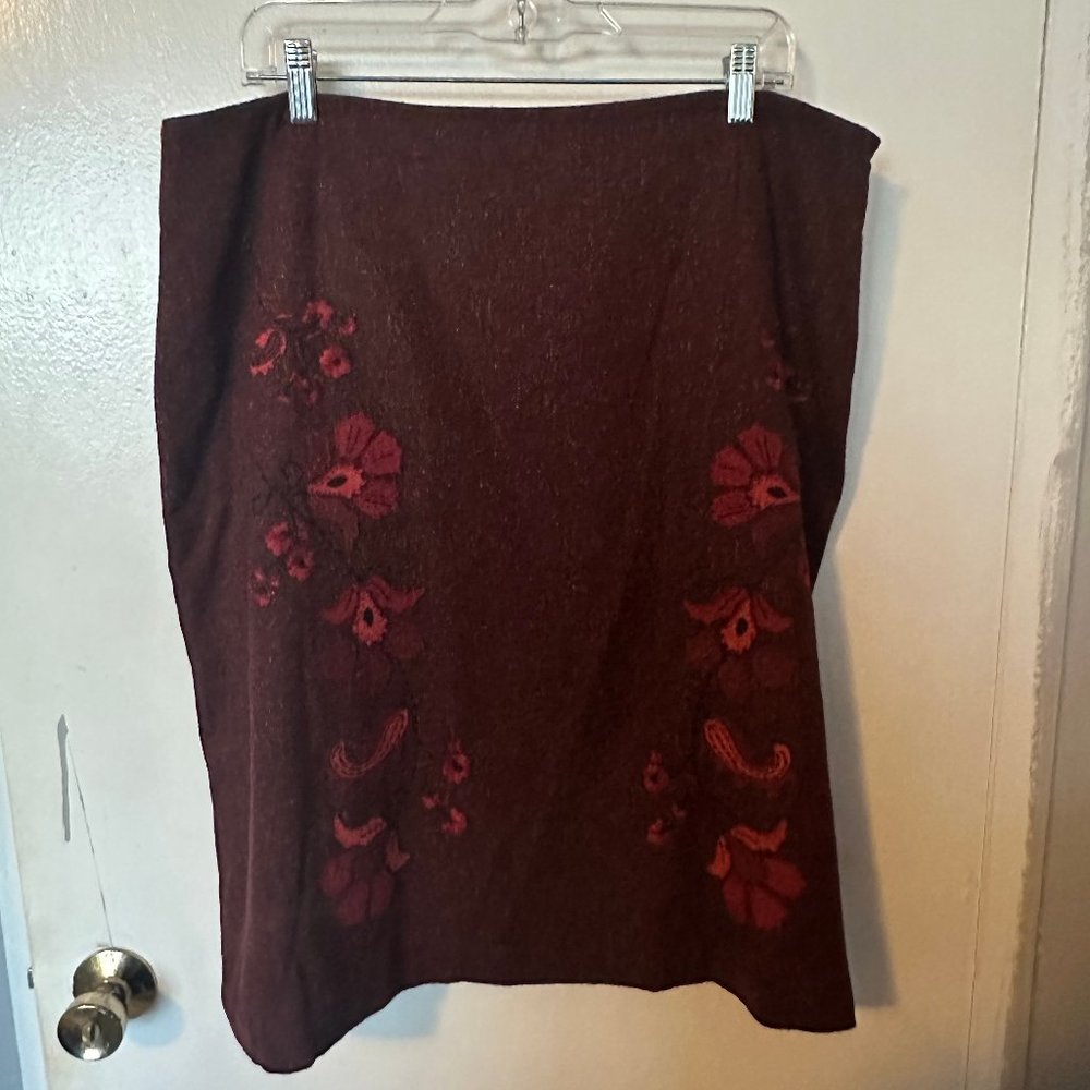 Floral Embroidered Tweed Skirt